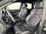 Used 2025 Porsche Macan image 5