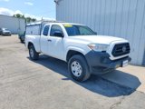 Used 2020 Toyota Tacoma SR image 2