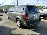 Used 2010 Chrysler Town & Country Touring image 6