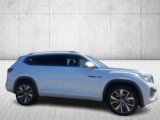 New 2025 Volkswagen Atlas SEL Premium R-Line image 3
