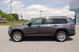 New 2025 Jeep Grand Cherokee L Laredo image 4