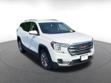 Used 2024 GMC Terrain SLT image 3
