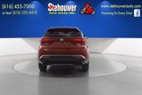 Used 2022 Toyota Venza XLE image 4