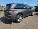 Used 2024 Jeep Grand Cherokee Limited image 3