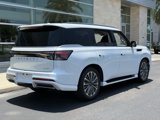 New 2025 INFINITI QX80 Luxe image 3