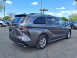 Used 2024 Toyota Sienna LE image 4