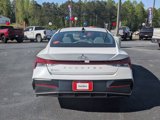 Used 2024 Hyundai Elantra SEL w/ Convenience Package image 6