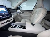New 2025 Volvo XC90 B6 Ultra w/ Lounge Package image 2