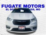 New 2026 Chrysler Pacifica Select image 3