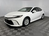 Used 2025 Toyota Camry LE image 3