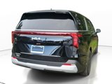 New 2026 Kia Carnival image 3