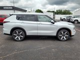 New 2025 Mitsubishi Outlander SE image 5