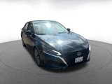 Used 2024 Nissan Altima 2.5 SL image 3