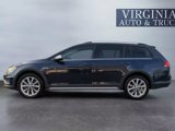 Used 2017 Volkswagen Golf Alltrack S image 2