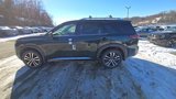 New 2025 Nissan Pathfinder Platinum image 3