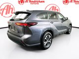 Used 2024 Toyota Highlander XLE image 3