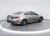 Used 2018 Lexus ES 350 w/ Luxury Package w/Wood Trim image 3