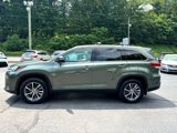 Used 2019 Toyota Highlander SE image 6