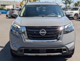 New 2025 Nissan Pathfinder Platinum image 2