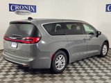 New 2025 Chrysler Pacifica Select image 5