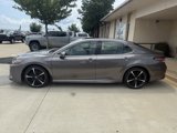 Used 2018 Toyota Camry XSE image 3