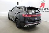 New 2025 Volkswagen Atlas Peak Edition SE image 3