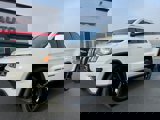 Used 2017 Jeep Grand Cherokee Laredo image 3