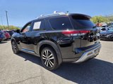 Used 2025 Nissan Pathfinder Platinum w/ Cargo Package image 4