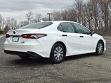 Used 2022 Toyota Camry LE image 3