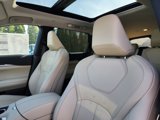 New 2025 INFINITI QX60 Sensory w/ Vision Package image 5