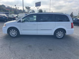 Used 2013 Chrysler Town & Country Touring image 4