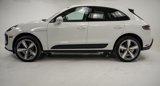Certified 2024 Porsche Macan image 2