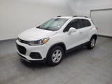 Used 2019 Chevrolet Trax LT w/ LT Convenience Package image 2