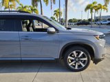 New 2025 Honda Pilot Touring image 2