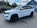 Used 2018 Jeep Grand Cherokee Altitude image 2
