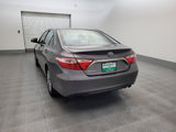 Used 2017 Toyota Camry SE image 6