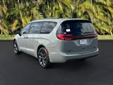 New 2025 Chrysler Pacifica Limited image 3