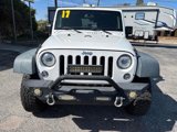 Used 2017 Jeep Wrangler Unlimited Rubicon w/ Connectivity Group image 2