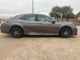Used 2021 Toyota Camry SE image 4