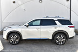 Used 2024 Nissan Pathfinder Platinum w/ Cargo Package image 5
