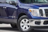Used 2018 Nissan Titan SV image 4