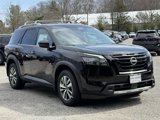 New 2025 Nissan Pathfinder SL w/ Black Appearance Package image 2