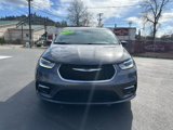 Used 2022 Chrysler Pacifica Touring-L w/ Uconnect Theater Family Group image 4