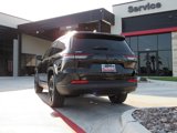 Used 2023 Jeep Grand Cherokee L Laredo image 5