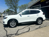 Used 2019 Nissan Rogue SV image 2