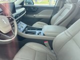 Used 2023 Lincoln Aviator Reserve w/ Jet Package image 3