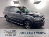 Used 2023 Ford Expedition XLT image 3
