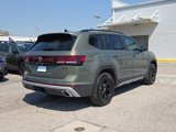 New 2025 Volkswagen Atlas Peak Edition SE image 5