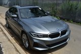 Used 2024 BMW 330e w/ Convenience Package image 4