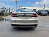 Used 2017 Ford Fusion SE w/ Fusion SE Technology Package image 4